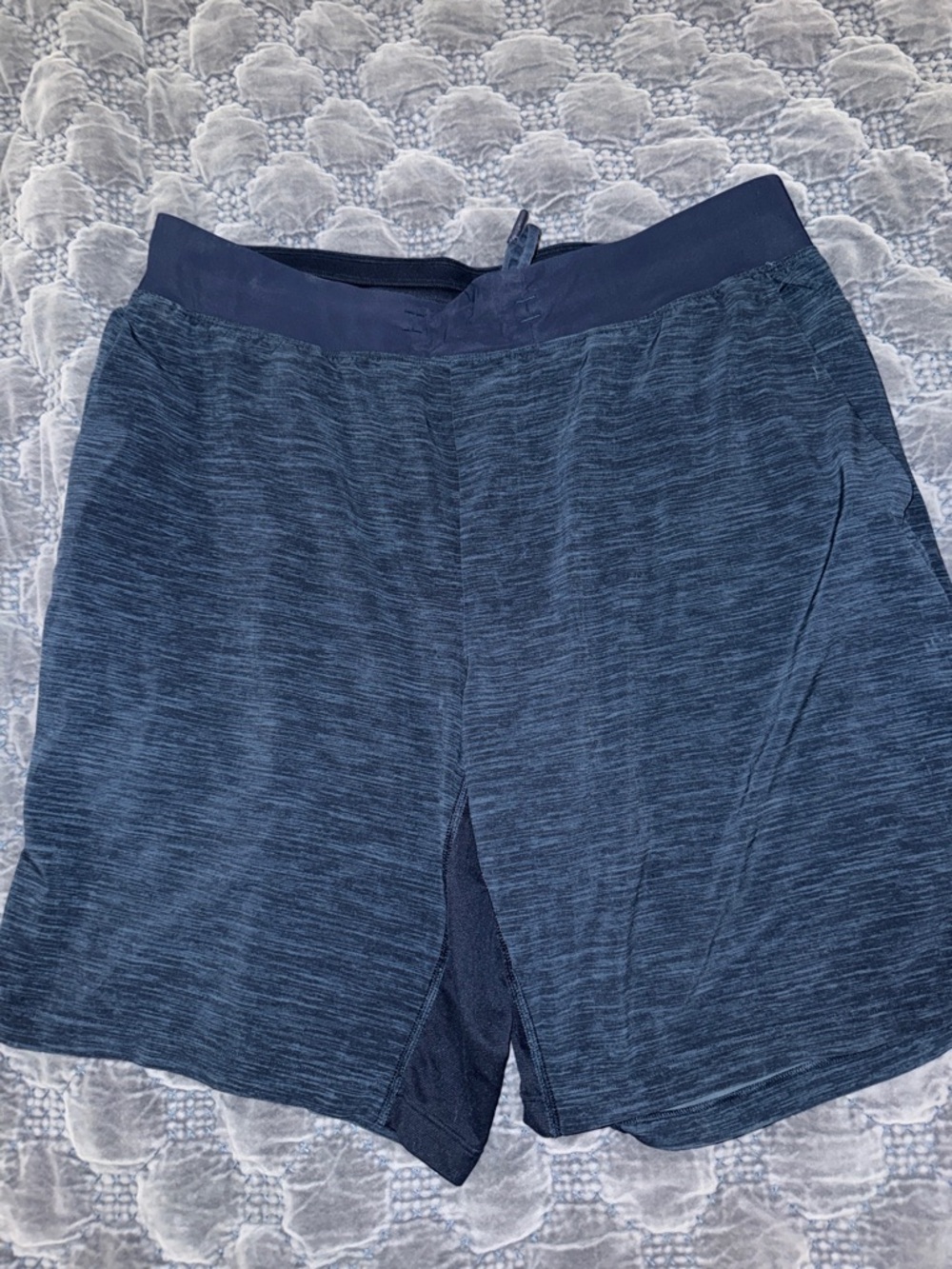 Lulu Men's Navy Performance Athletic Shorts - Large